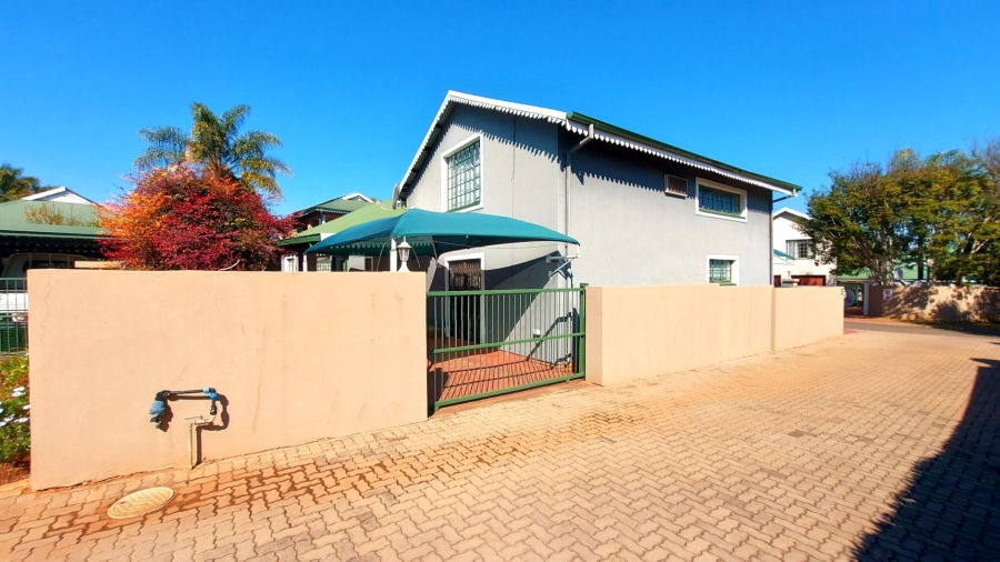 4 Bedroom Property for Sale in Melodie North West